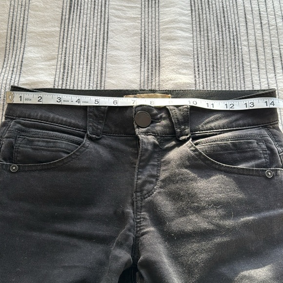 Democracy size 2 skinny jeans in washed black - Picture 3 of 5